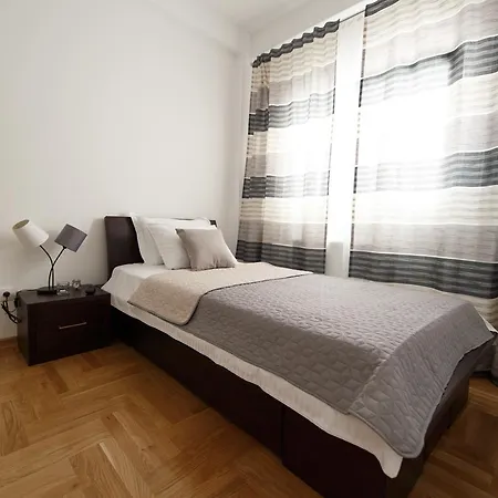 Park Lux Apartment *